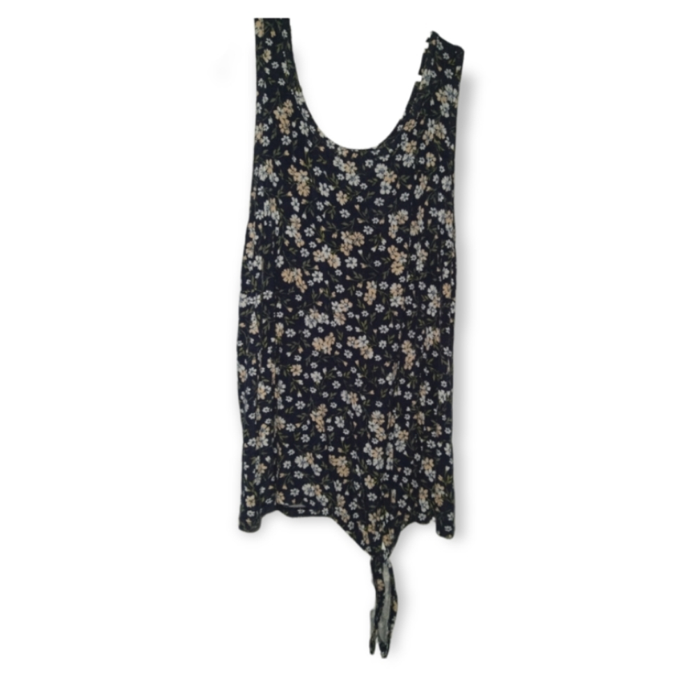 Blue flower pattern tank top